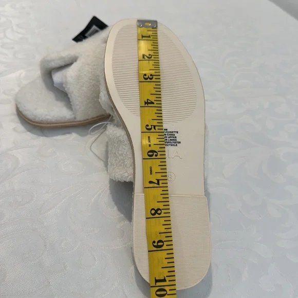 MIA Cosette Faux Shearling Sandal. Ladies Size 8 - Picture 11 of 11